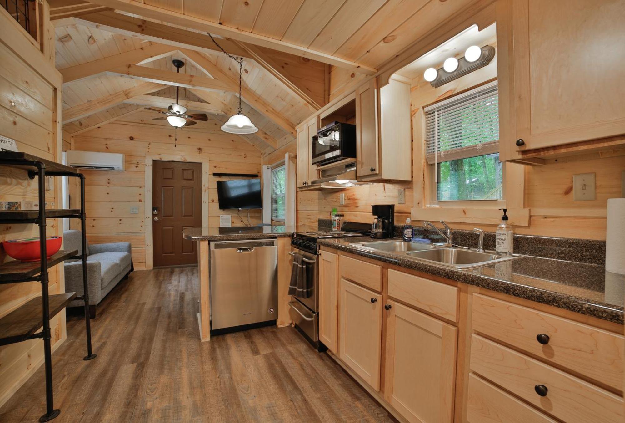 Lena Cabin Wooded Tiny Cabin - Hot Tub 채터누가 외부 사진