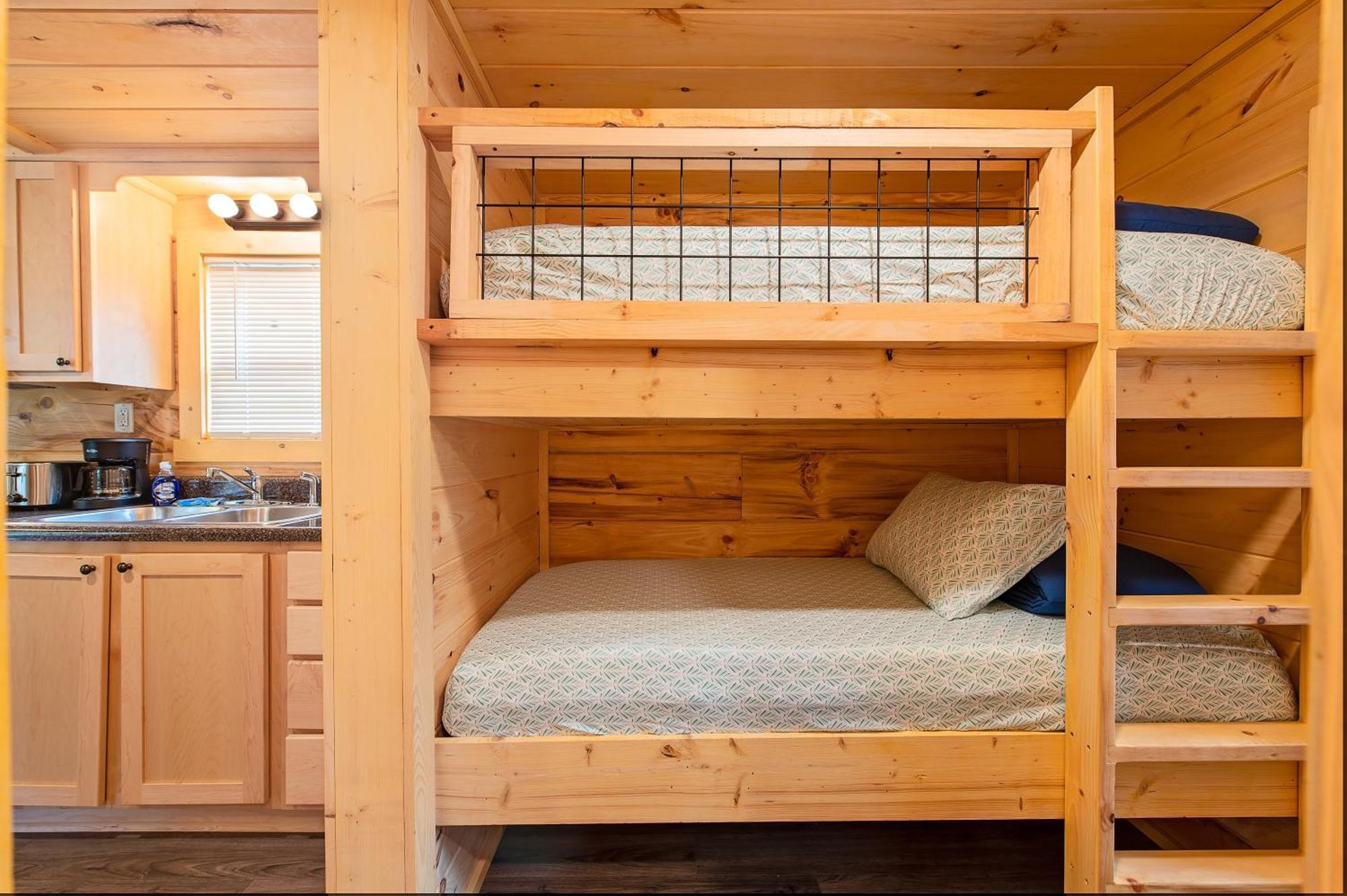 Lena Cabin Wooded Tiny Cabin - Hot Tub 채터누가 외부 사진